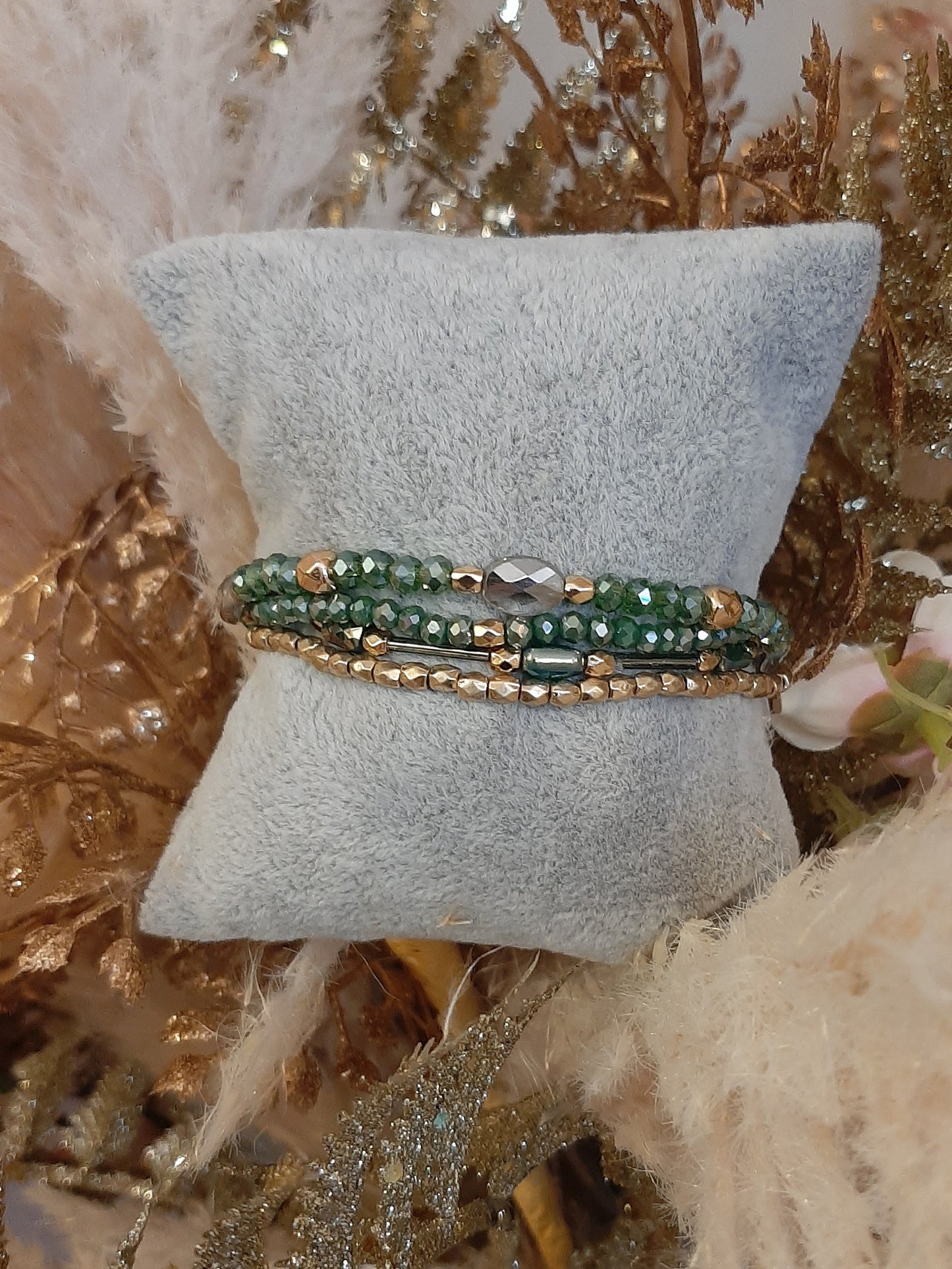 MULTI-ROW GREEN SEMI PRECIOUS STONES & CRYSTALS