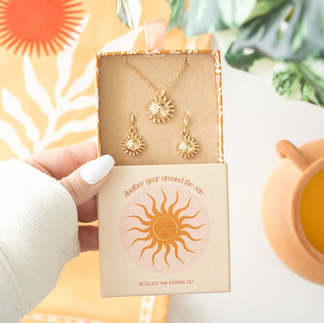 Sun Necklace & Earrings Set