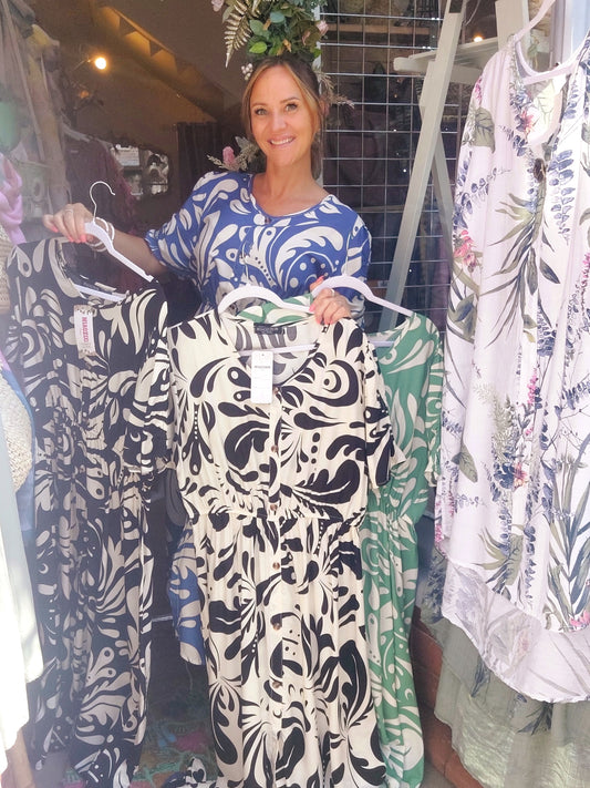 **SALE**  The Tea Midi sizes 8-16