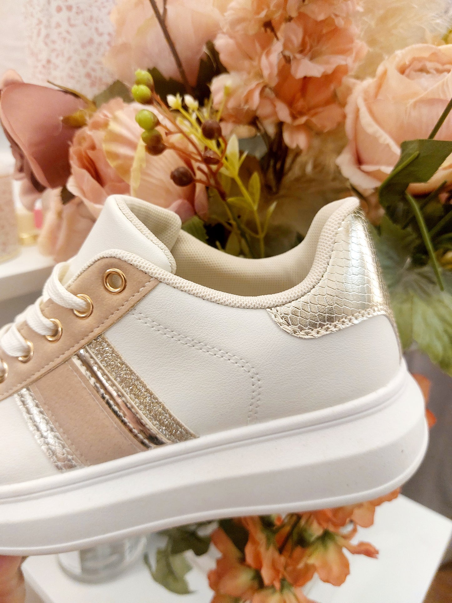 The Platform Trainer /Beige Glitter