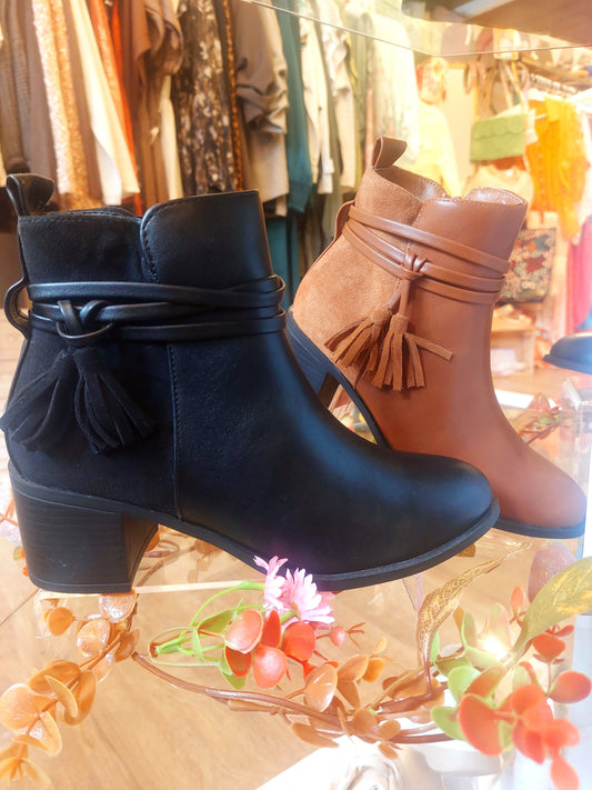Black tassle ankle boots-Regular fit